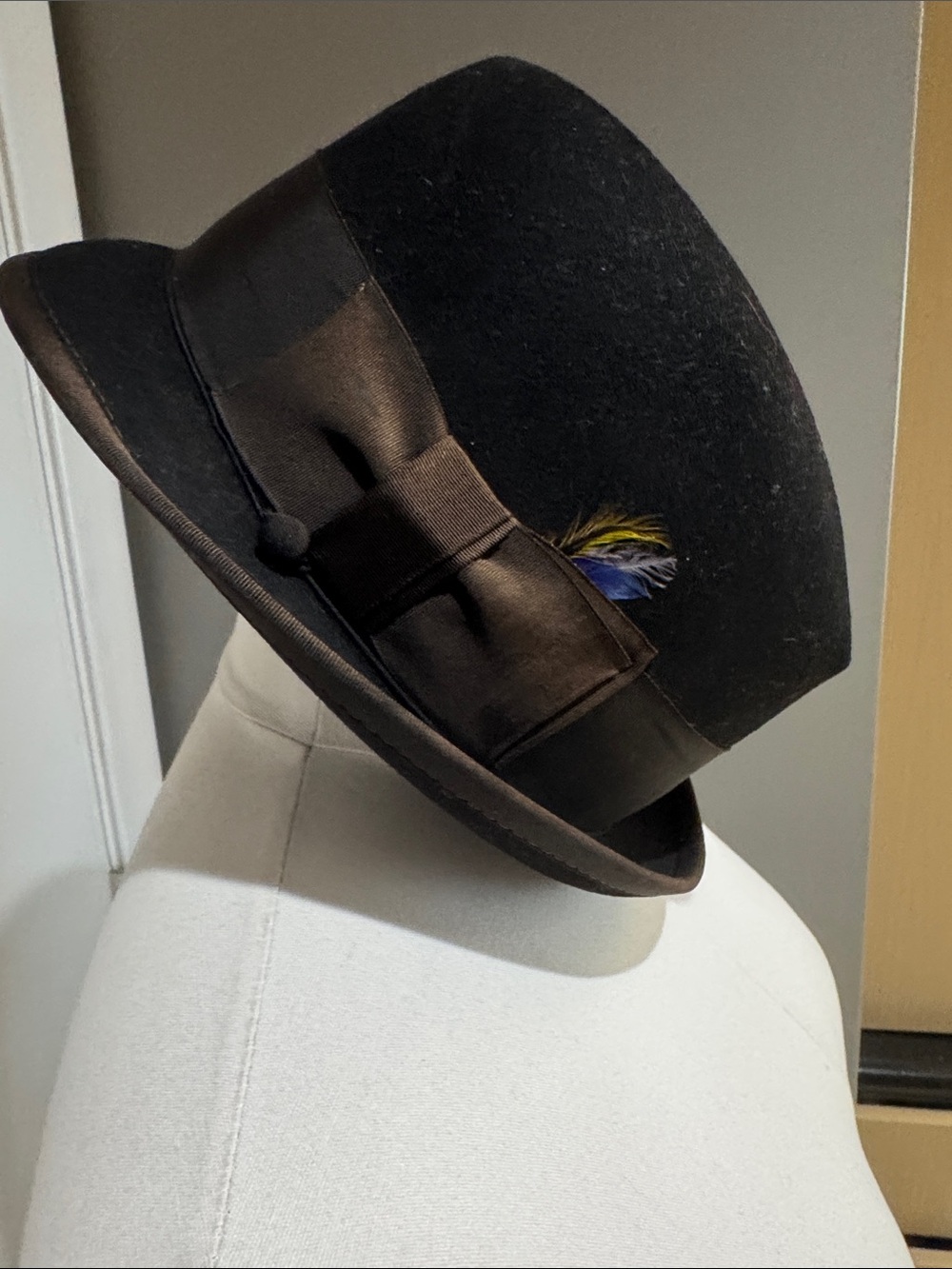Men's Black Felt Fedora with Grosgrain Band and Feather Accent